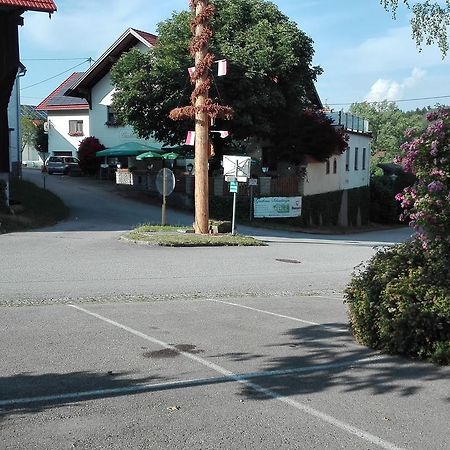Gasthaus Schachinger Tumeltsham Exterior foto