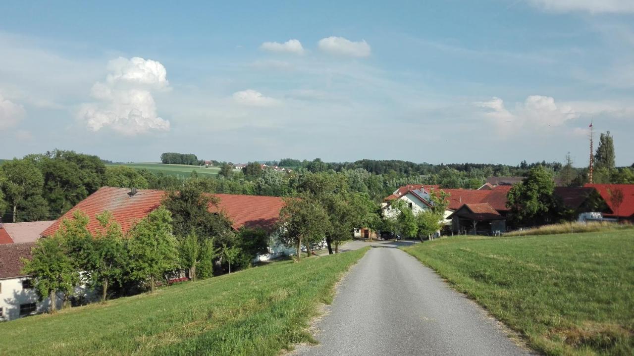Gasthaus Schachinger Tumeltsham Exterior foto